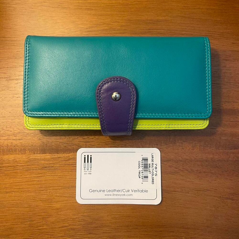 ili New York Multi Organizer Wallet Smooth Leather RFID Blocking Green ✨